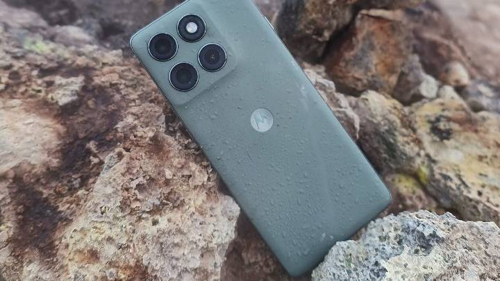 El increíble paisaje de Islandia registrado por la cámara de un motorola edge 60 pro