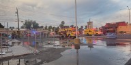 Firefighters battle blaze at abandoned building in southeast Las Vegas