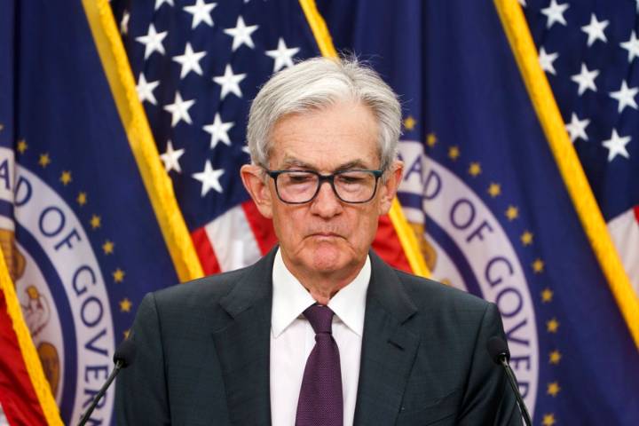 Trump dice que muy pronto tendrá una "mayoría" de gobernadores en la Fed para bajar tipos