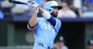 Rave fills in nicely for Pasquantino in Royals' 6-2 victory over the White Sox