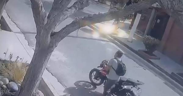 Robó una moto, lo vieron en las cámaras y fue entregado por sus vecinos