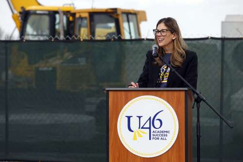 U-46 superintendent gets 5-year contract, salary bump to nearly $300,000