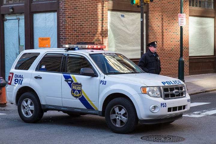 Early morning shooting injures man inside Vandike Street home