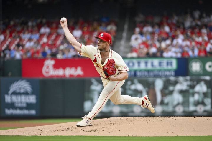 Deadspin | Rays, Cards look to make up ground in wild-card races