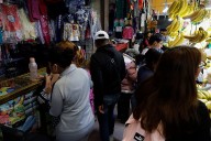 Mexico reports its biggest drop in retail sales this year, generating economic fears