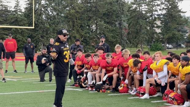 With help from the Hamilton Tiger-Cats, kids learn about how to stop gender