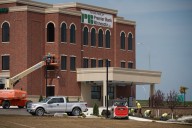 How many bank branches does Rochester have?
