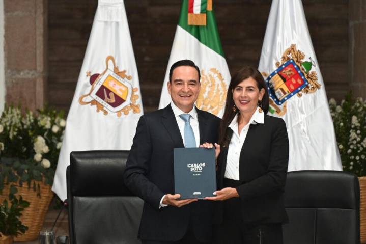 Zamora es Grande; Carlos Soto, rindió su Primer Informe de Gobierno