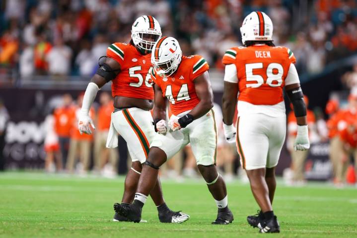 Miami Hurricanes-Notre Dame: Predictions, odds, TV, line