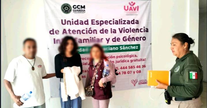 TRAS SER RESCATADA, UAVI DE SOLEDAD REÚNE CON SU FAMILIA A JOVEN JALISCIENSE, SUPUESTAMENTE PRIVADA DE LA LIBERTAD