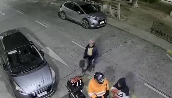 Violento asalto a repartidor: alcalde de Conchalí lo auxilió