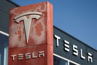Elon Musk anuncia que Tesla puede lanzar en septiembre un nuevo modelo avanzado del FSD