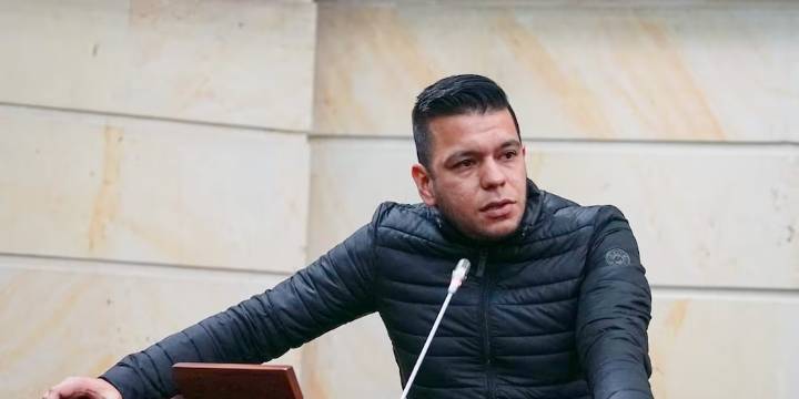 Jota Pe Hernández se despachó contra Aida Quilcué: “Hoy en las camionetas de la UNP se mueven también los guerrilleros”