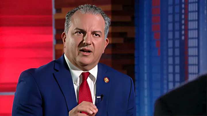 Jimmy Patronis wants to allow military veterans to transfer professional licenses from state to state
