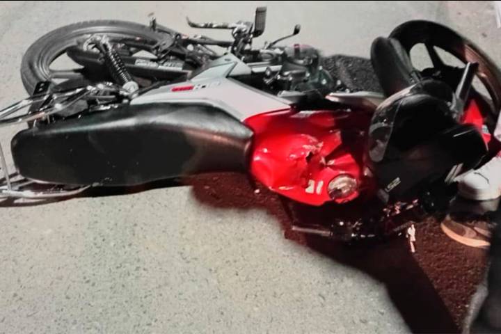 Dos personas hospitalizadas tras fuerte choque entre motos en Paraná