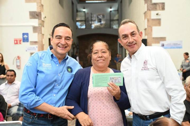 Entregaron visas a beneficiarios del programa REFAMI