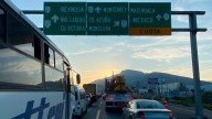 Colapsan caminos de Saltillo a Monterrey por HORAS; detenido tráfico en la carretera libre