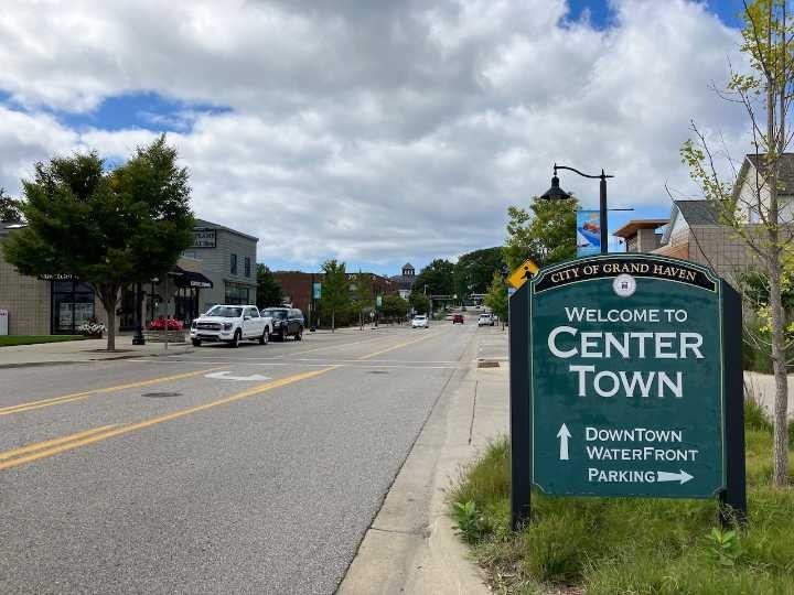 Grand Haven votes to allow short-term rentals in Centertown district