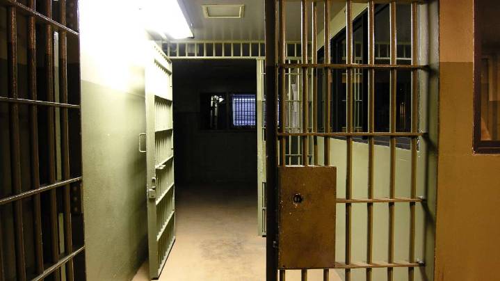 Ogden man charged with trying to kill his wife