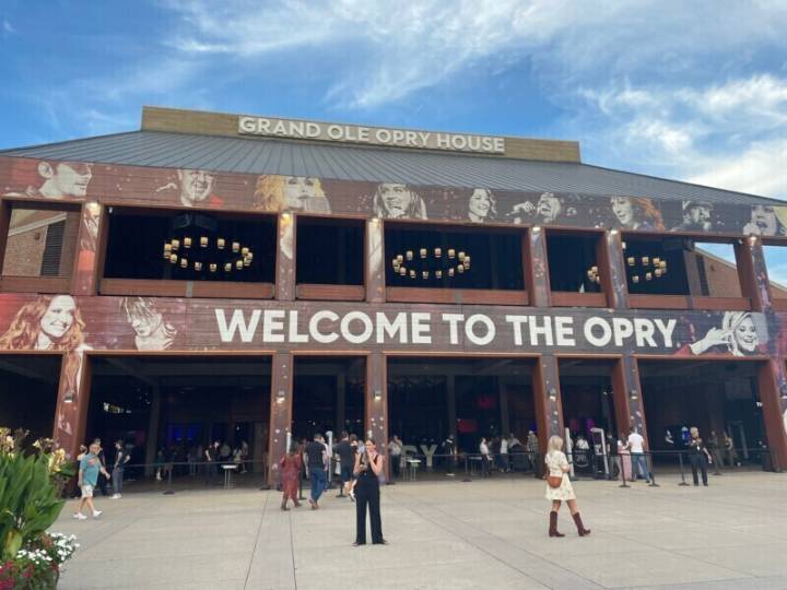 For a Limited Time, Opry Offers BOGO Tickets