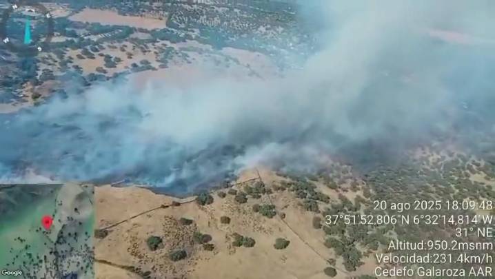 Infoca enfrenta con tres medios aéreos y hasta ocho terrestres un incendio en Aracena