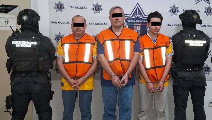 Detienen a tres aficionados de Tigres tras riña por partido contra América