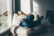 Dear Annie: My sister moved in, got too comfortable, and won’t leave