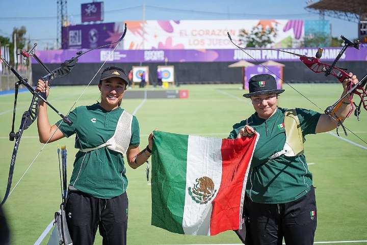 Oro para la abanderada Ángela Ruiz y Naomi Aguilar en Panamericanos Junior