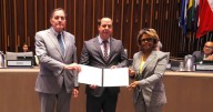 Carlos Giménez pide a Trump retirar inmunidad a la OPS por tráfico de médicos cubanos