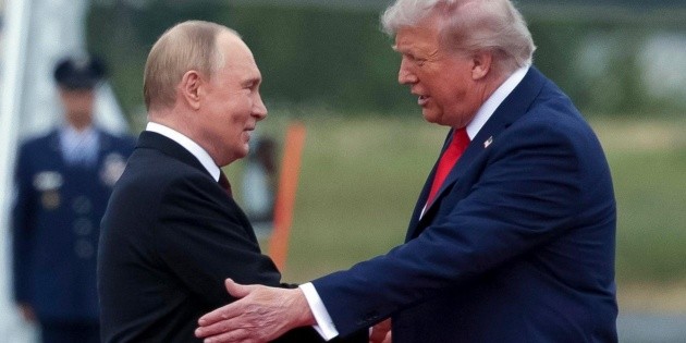 Trump y Putin concluyen cumbre en Alaska sin acuerdo de paz en Ucrania