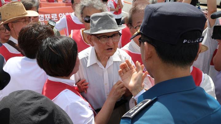 95-year-old former North Korean soldier in South campaigns to be sent to the North