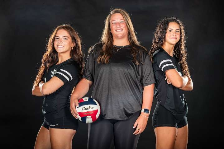 Carlisle girls volleyball edges Cedar Cliff in competitive season
