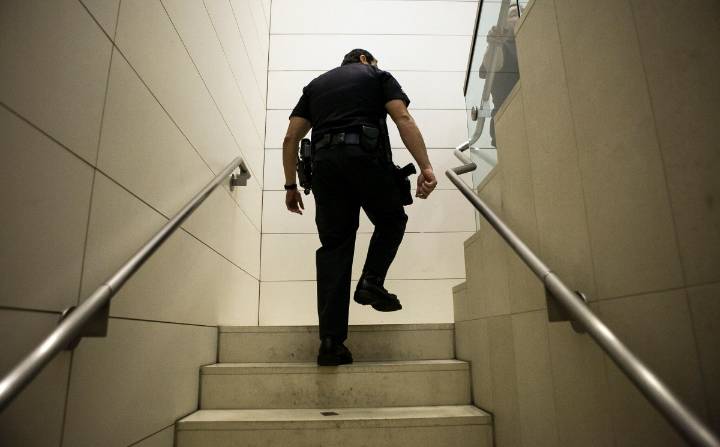 Civiles desarmados salvan vidas en situaciones de emergencia en Los Ángeles