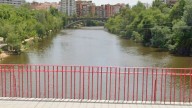 Fallece un hombre tras ser rescatado del Pisuerga a la altura del puente de Poniente en Valladolid