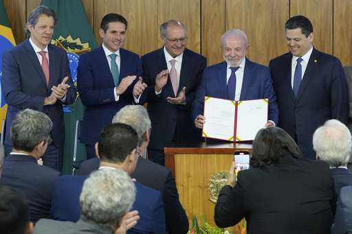 Brasil anuncia $5.500 millones en créditos para exportadores afectados por aranceles de EEUU