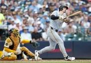 Despite 2 homers from Bryan Reynolds, Pirates routed again, swept by NL