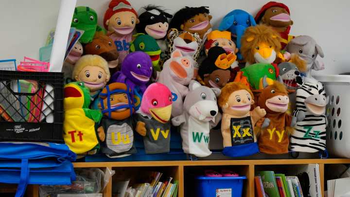 Oklahoma schools continue to charge for lunches despite Ryan Walters' demands