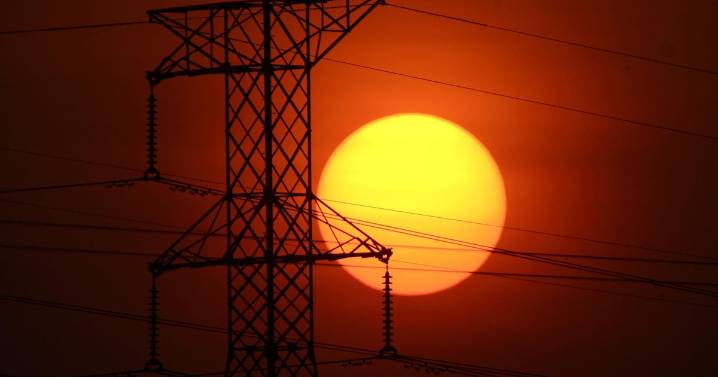 Heat in Southern California continues following day of record temperatures in inland communities