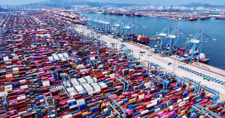 Trump extends China tariff truce