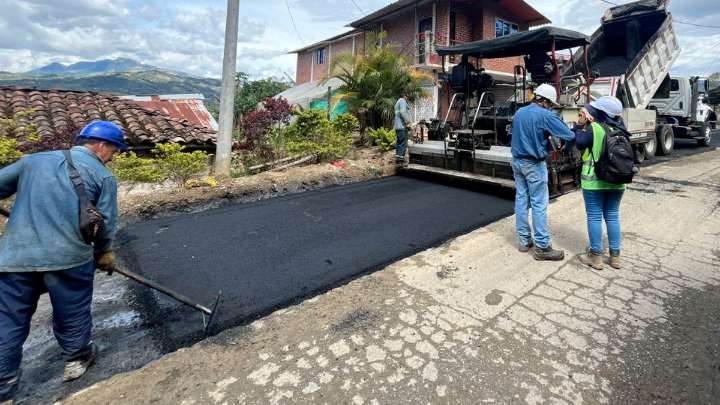 Continúan los trabajos de mantenimiento en la vía Panamericana en Nariño