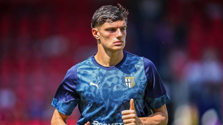 Liverpool closing in on transfer of Parma's Giovanni Leoni