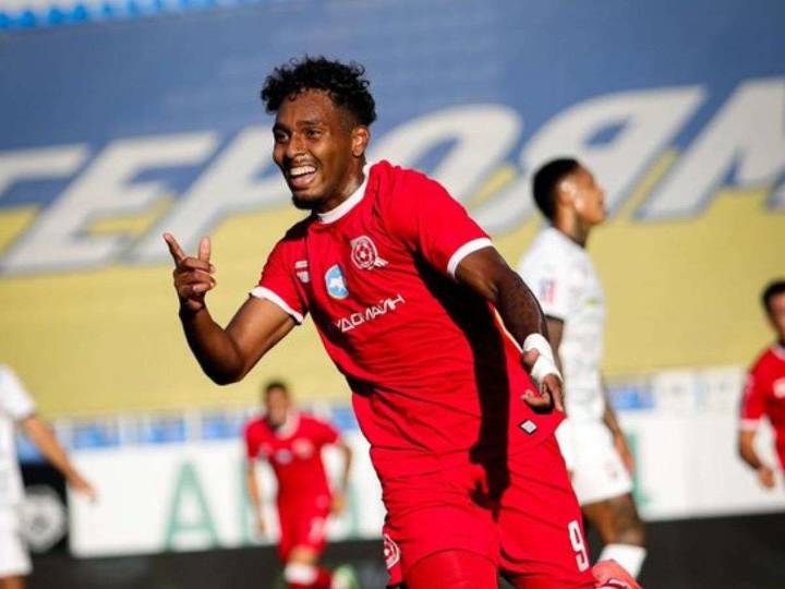Carlos Paraco se vistió de héroe para el Kryvbas FC