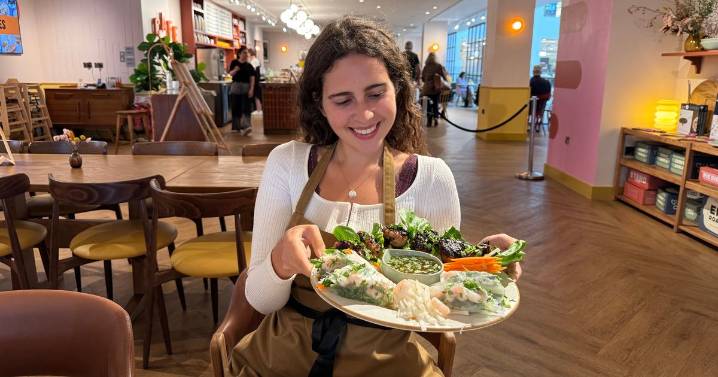 'I tried Jamie Oliver's 2-hour cooking class and I already feel like a better home cook'