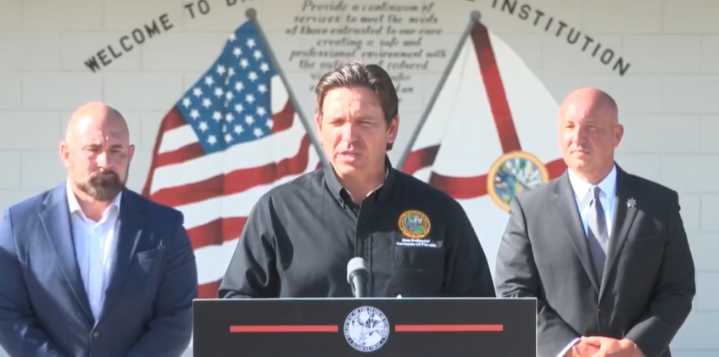 Florida reabrirá prisión estatal como nuevo centro de detención para inmigrantes en medio de polémica por condiciones y legalidad