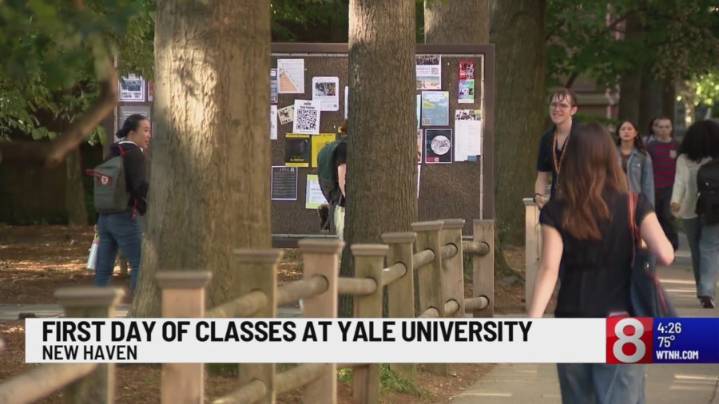Students start classes at Yale University