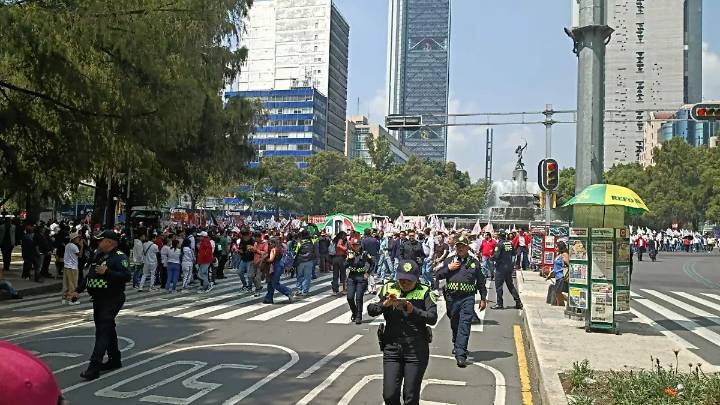Simpatizantes del PRI y Alito Moreno bloquean Paseo de la Reforma