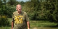 Self-proclaimed ‘redneck dinosaur’ mixes apples and politics