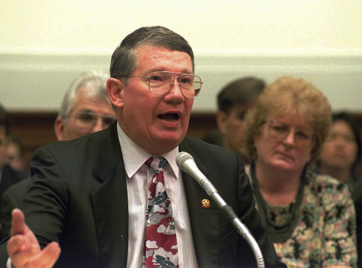 Randy 'Duke' Cunningham, Vietnam War hero convicted of accepting bribes as a congressman, dies at 83