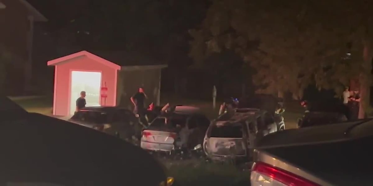 Witnesses report car explosion in Green Bay