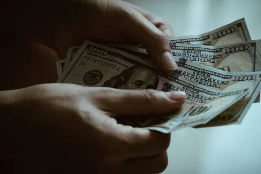 Precio del dólar se dispara luego del sorpresivo anuncio del Banco Central sobre compra de reservas